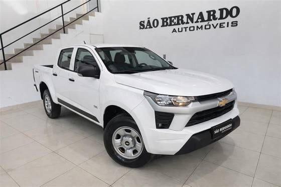 CHEVROLET S10 2.8 16V TURBO DIESEL WT CD 4X4 MANUAL CHEVROLET S10 2.8 16V TURBO DIESEL WT CD 4X4 MANUAL